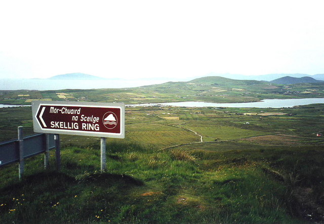 Coomanaspig Pass: Near Port Magee, Co Kerry